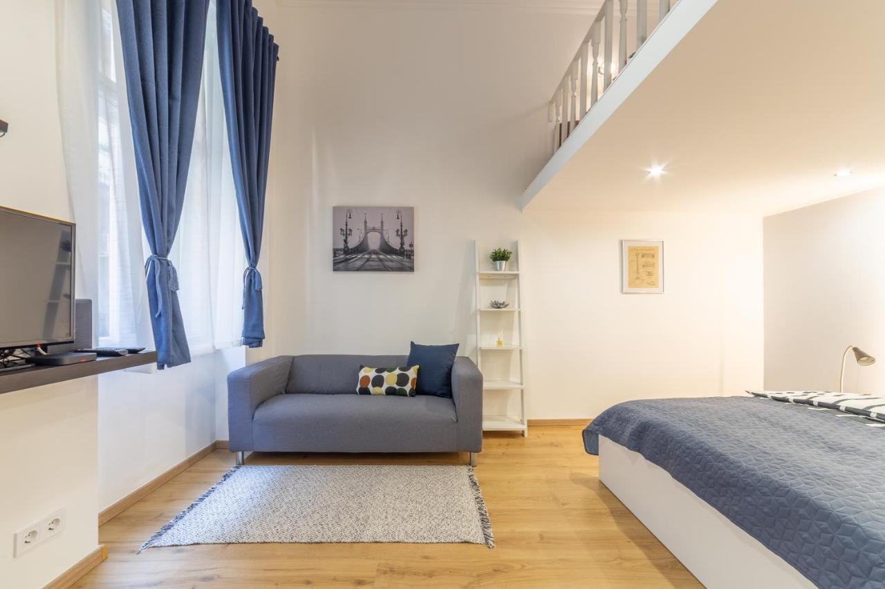 Lovely 1 Bedroom Flat With Central Location Budapest Extérieur photo